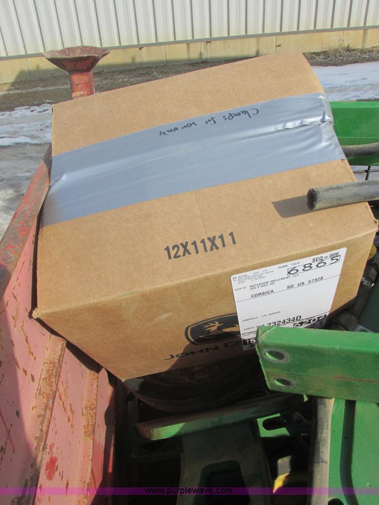 image for item E5286 Frame mount John Deere fertilizer openers