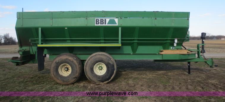 image for item F6839 BBI 20' manure spreader