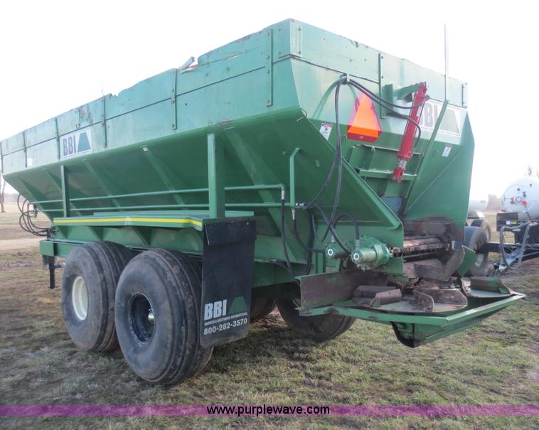 image for item F6839 BBI 20' manure spreader