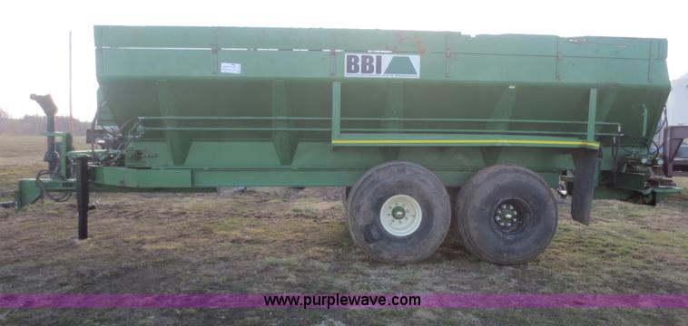 image for item F6839 BBI 20' manure spreader