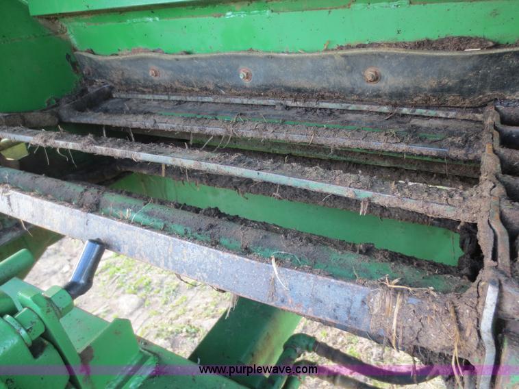 image for item F6839 BBI 20' manure spreader