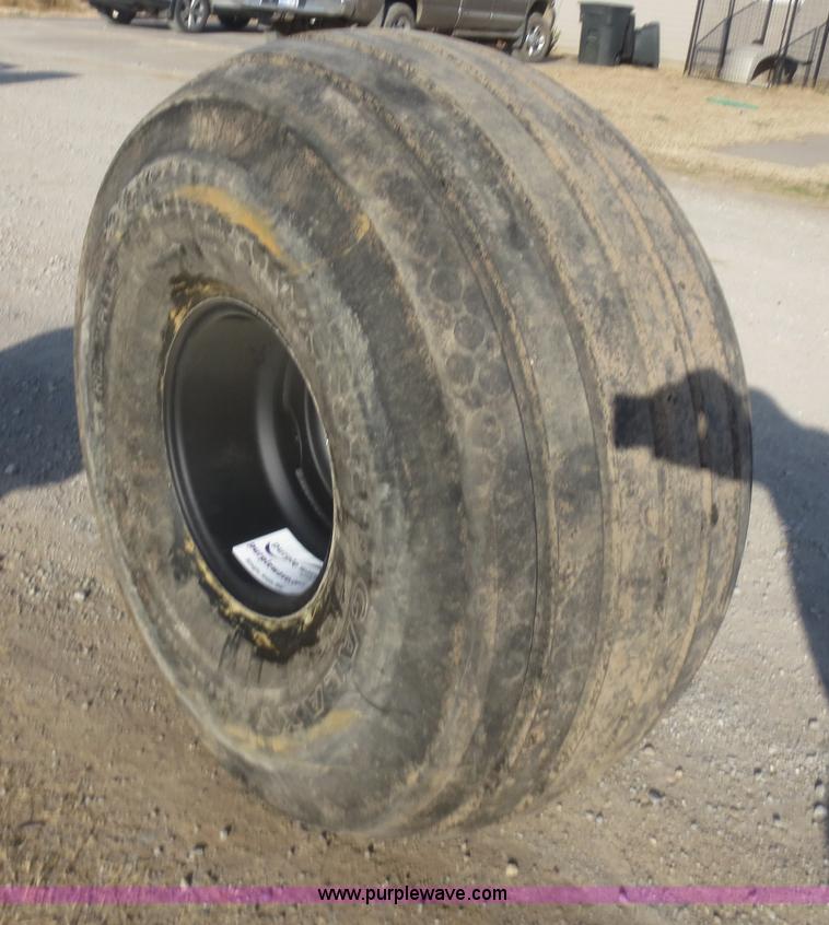 image for item F6840 Implement wheel and tire