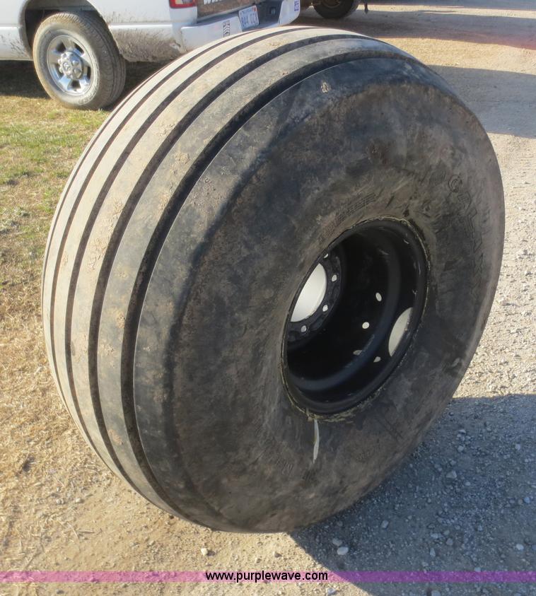 image for item F6840 Implement wheel and tire