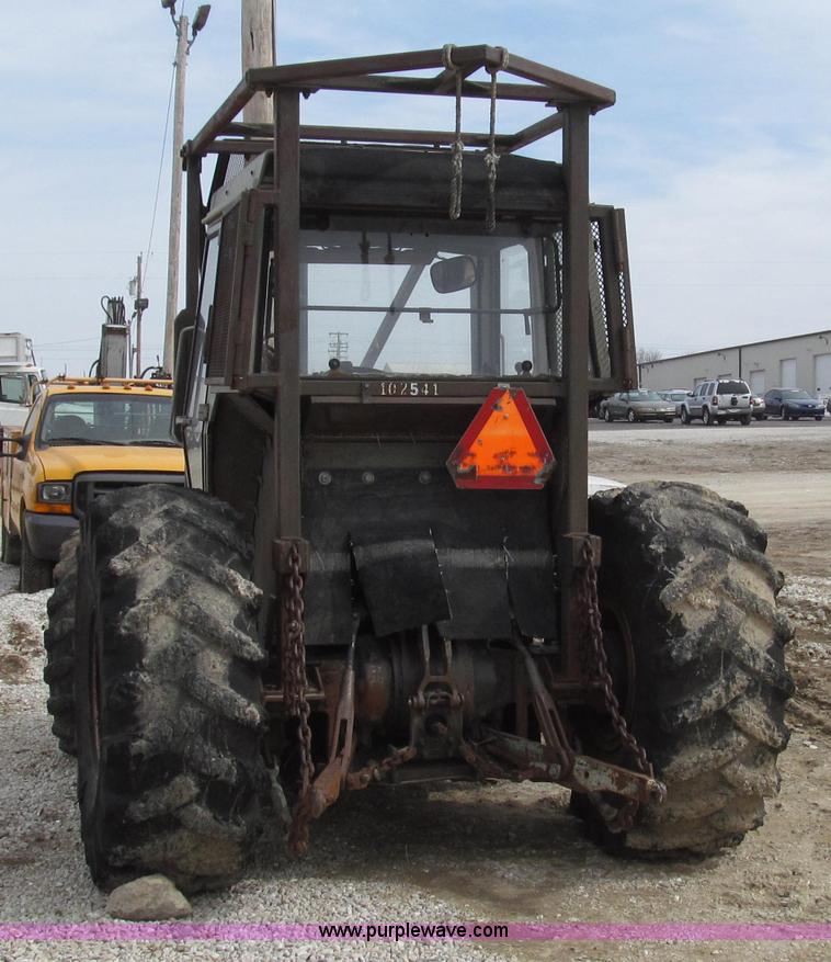 image for item G2315 1993 Massey-Ferguson 393 MFWD tractor