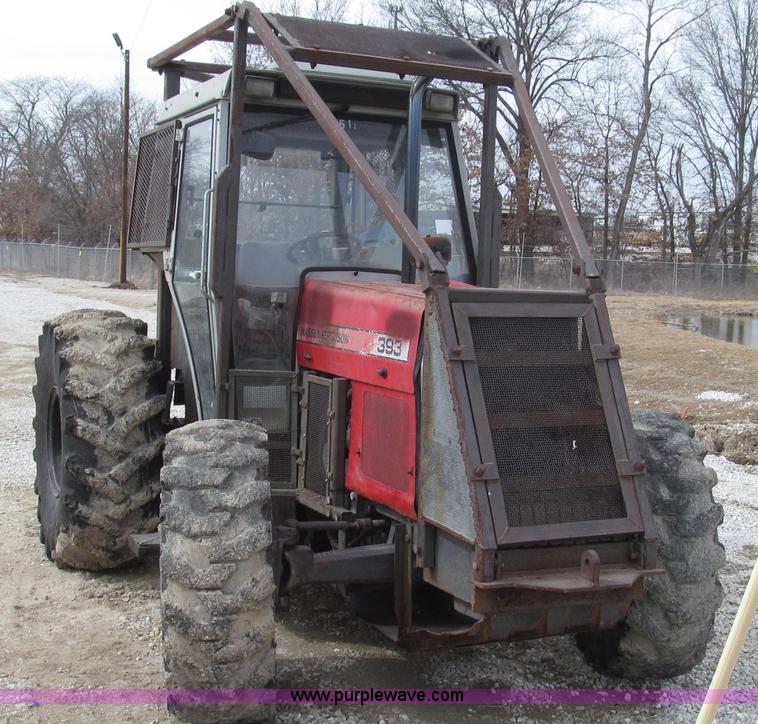 image for item G2315 1993 Massey-Ferguson 393 MFWD tractor