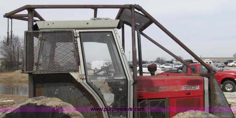 image for item G2315 1993 Massey-Ferguson 393 MFWD tractor