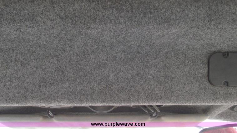 image for item G2315 1993 Massey-Ferguson 393 MFWD tractor