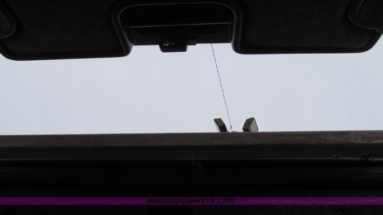 image for item G2315 1993 Massey-Ferguson 393 MFWD tractor