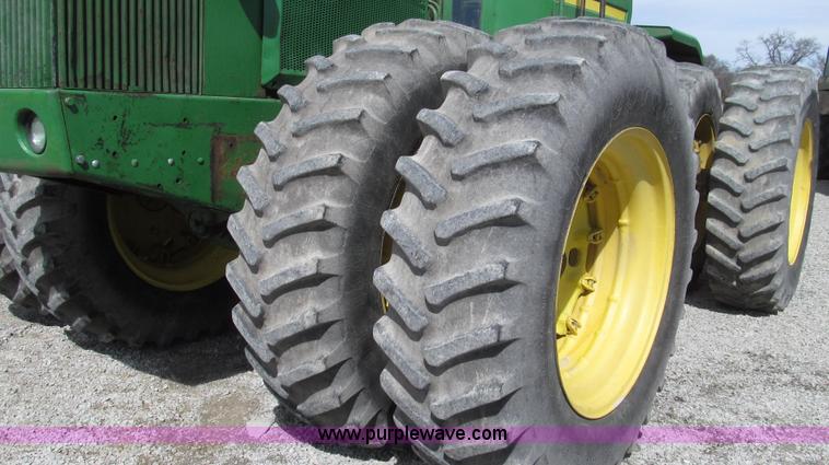 image for item G2320 1980 John Deere 8440 4WD tractor