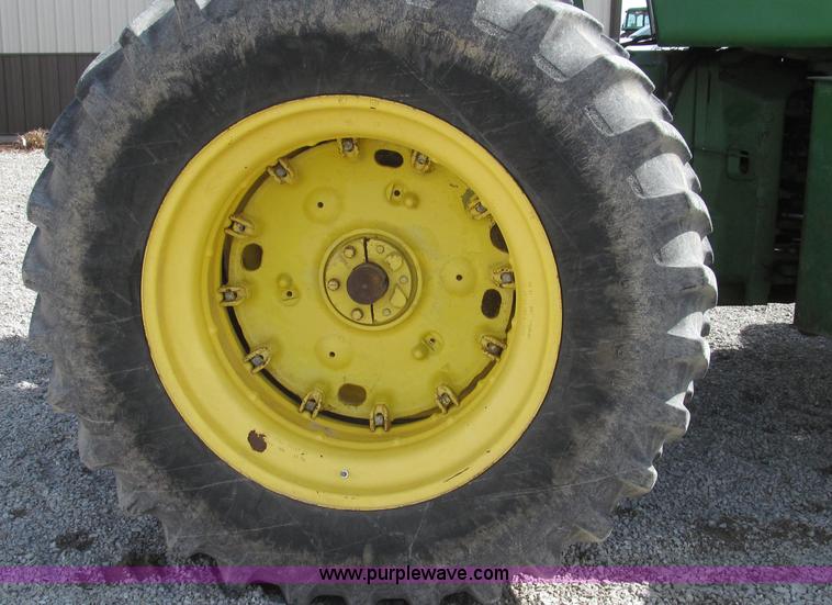 image for item G2320 1980 John Deere 8440 4WD tractor
