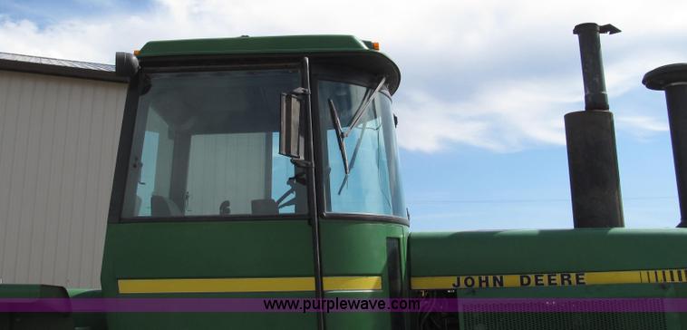 image for item G2320 1980 John Deere 8440 4WD tractor