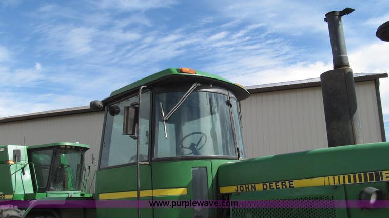 image for item G2320 1980 John Deere 8440 4WD tractor