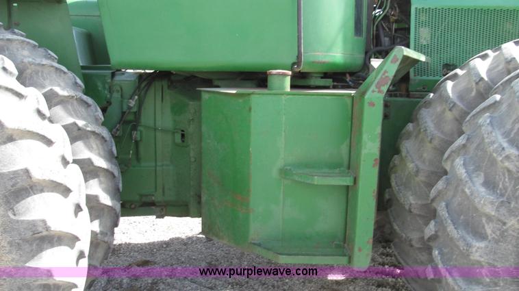 image for item G2320 1980 John Deere 8440 4WD tractor