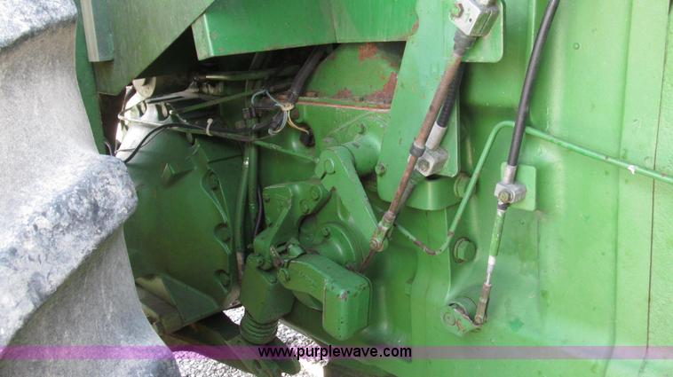 image for item G2320 1980 John Deere 8440 4WD tractor