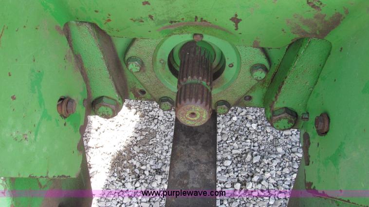 image for item G2320 1980 John Deere 8440 4WD tractor