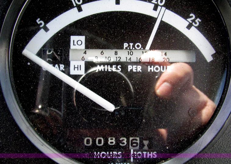 image for item G2320 1980 John Deere 8440 4WD tractor