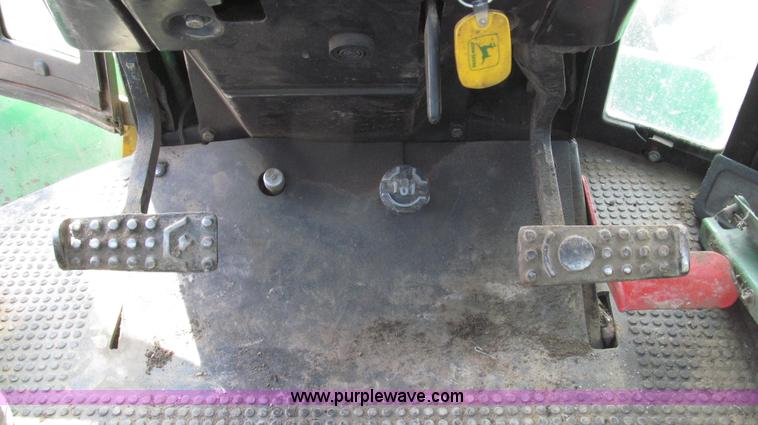 image for item G2320 1980 John Deere 8440 4WD tractor