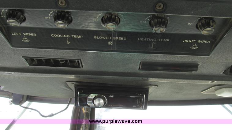 image for item G2320 1980 John Deere 8440 4WD tractor