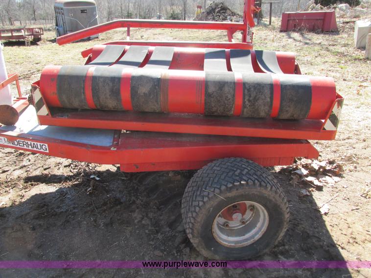 image for item G9339 Underhaug single bale wrap