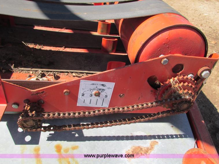 image for item G9339 Underhaug single bale wrap