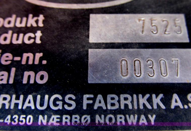 image for item G9339 Underhaug single bale wrap