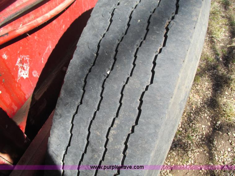 image for item G9340 New Holland 680 manure spreader