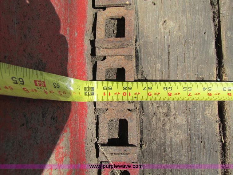 image for item G9340 New Holland 680 manure spreader