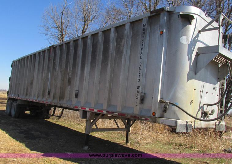 image for item G9341 1997 Spectec AW4510096 live bottom trailer