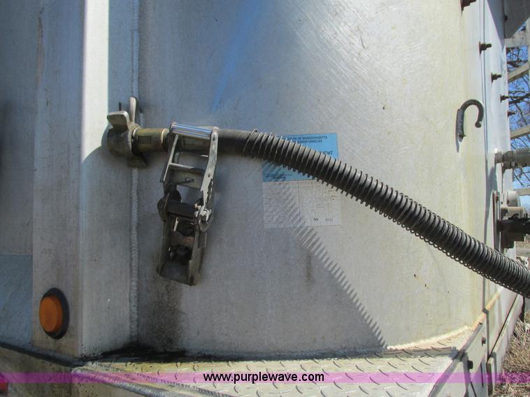 image for item G9341 1997 Spectec AW4510096 live bottom trailer