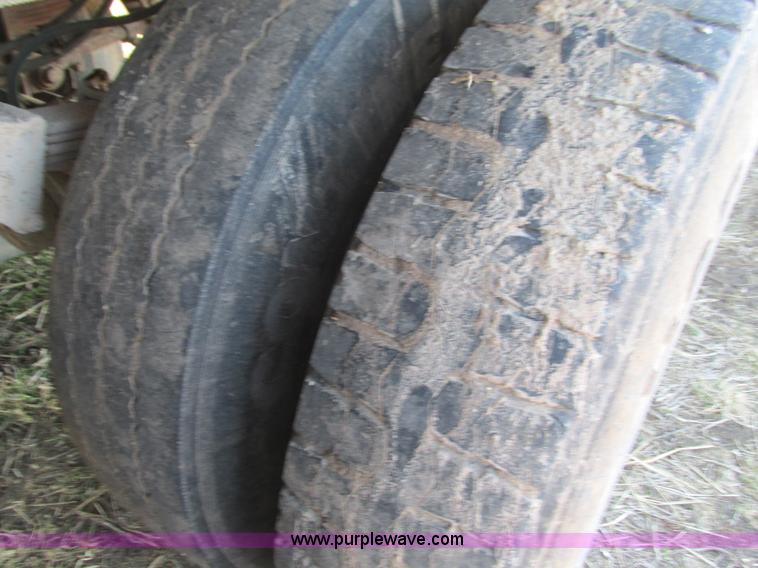 image for item G9341 1997 Spectec AW4510096 live bottom trailer