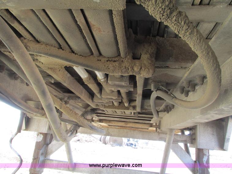 image for item G9341 1997 Spectec AW4510096 live bottom trailer