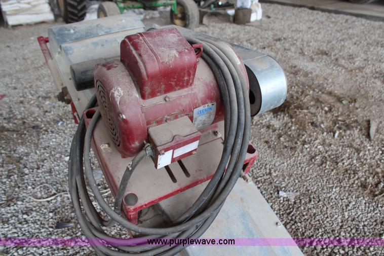 image for item H1405 2010 KSI 12UC under car conveyor