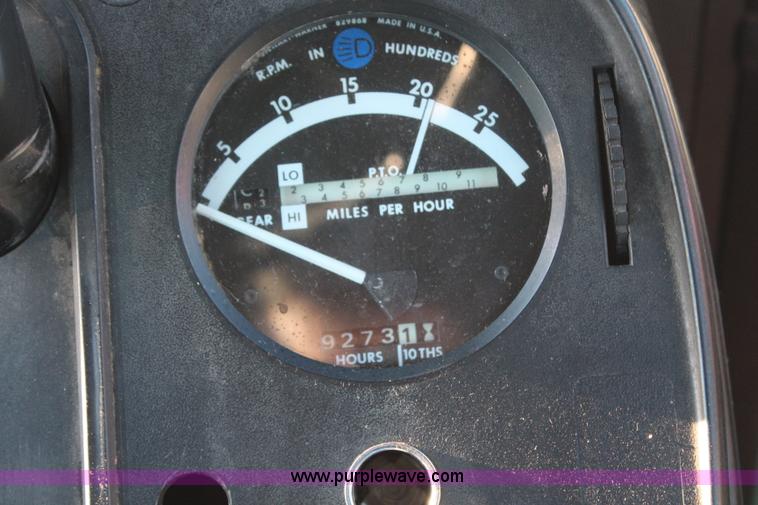 image for item H1420 1981 John Deere 8640 4WD tractor