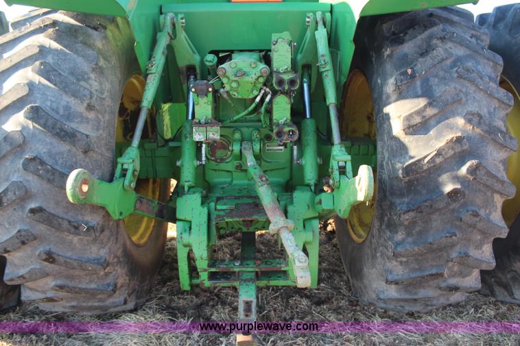 image for item H1420 1981 John Deere 8640 4WD tractor