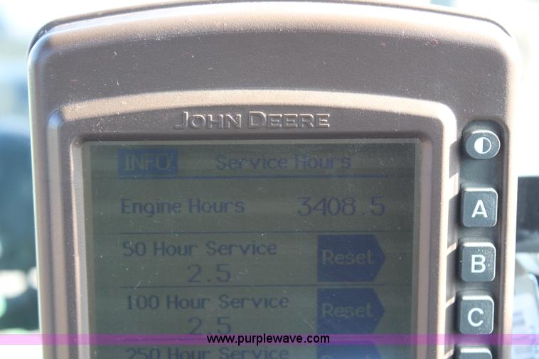 image for item H1426 2006 John Deere 4720 self-propelled sprayer