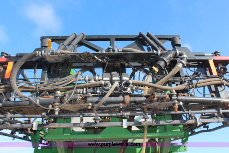 image for item H1426 2006 John Deere 4720 self-propelled sprayer
