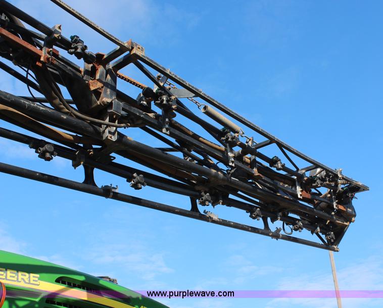 image for item H1426 2006 John Deere 4720 self-propelled sprayer