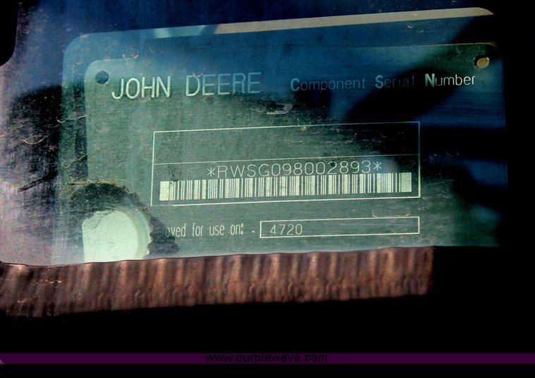 image for item H1426 2006 John Deere 4720 self-propelled sprayer