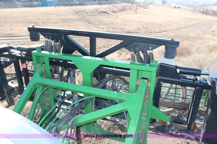 image for item H1426 2006 John Deere 4720 self-propelled sprayer