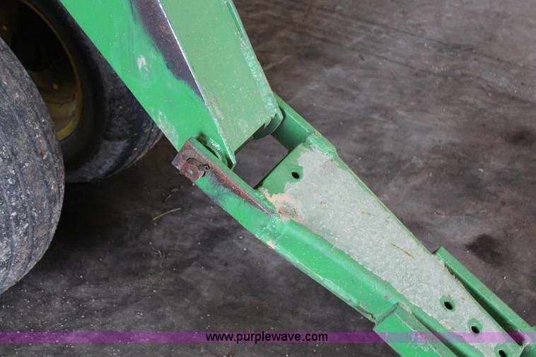 image for item H1443 John Deere 750 no-till drill