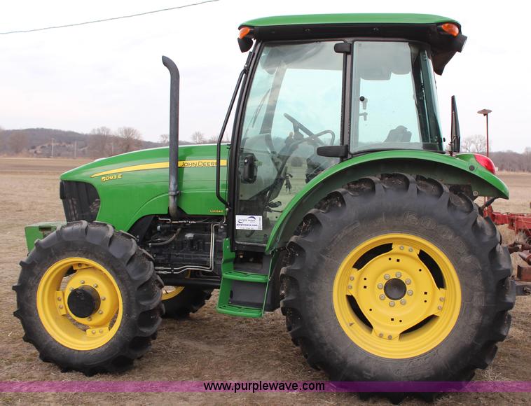 image for item H1480 2010 John Deere 5093E MFWD tractor