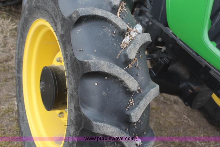 image for item H1480 2010 John Deere 5093E MFWD tractor
