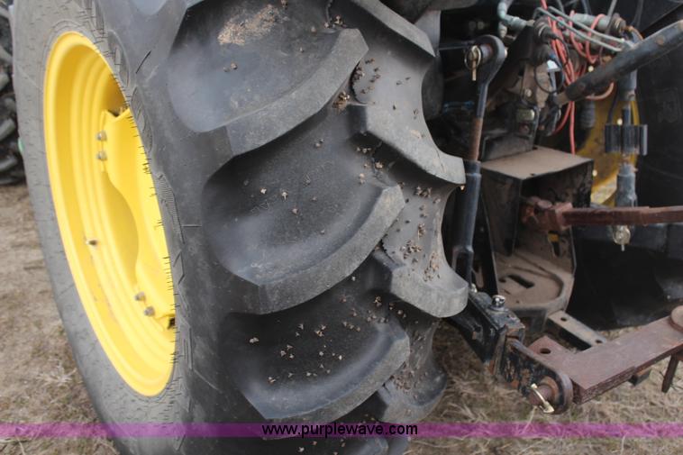 image for item H1480 2010 John Deere 5093E MFWD tractor