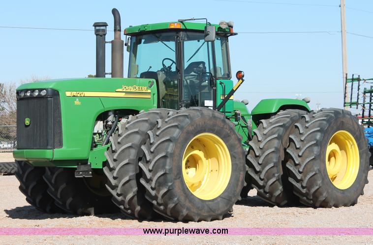 image for item H5748 2003 John Deere 9420 4WD tractor
