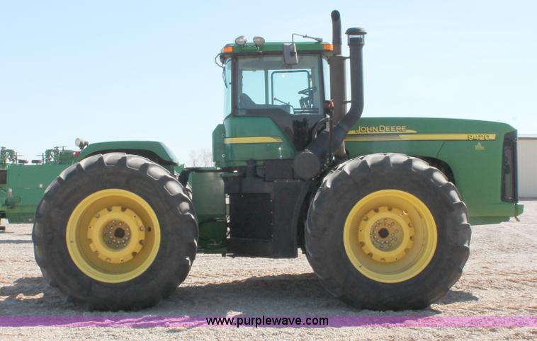image for item H5748 2003 John Deere 9420 4WD tractor