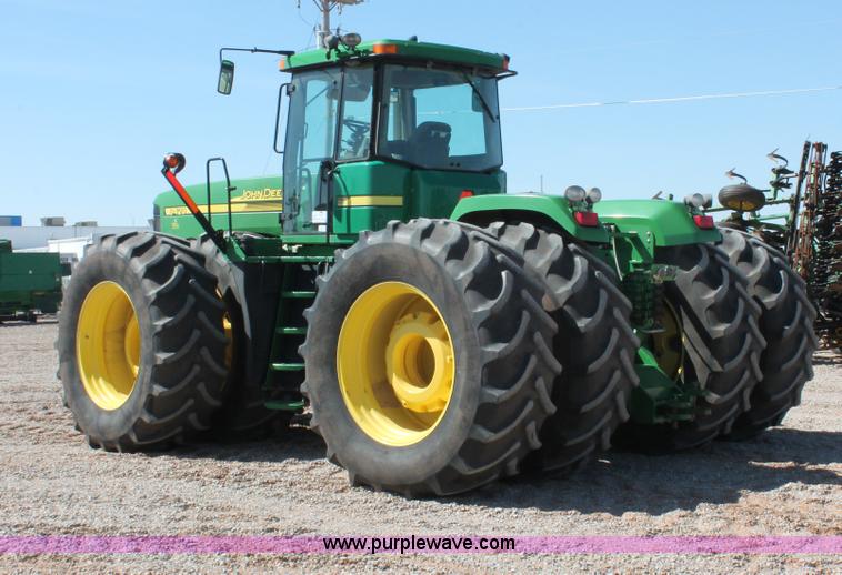 image for item H5748 2003 John Deere 9420 4WD tractor