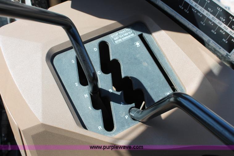 image for item H5748 2003 John Deere 9420 4WD tractor