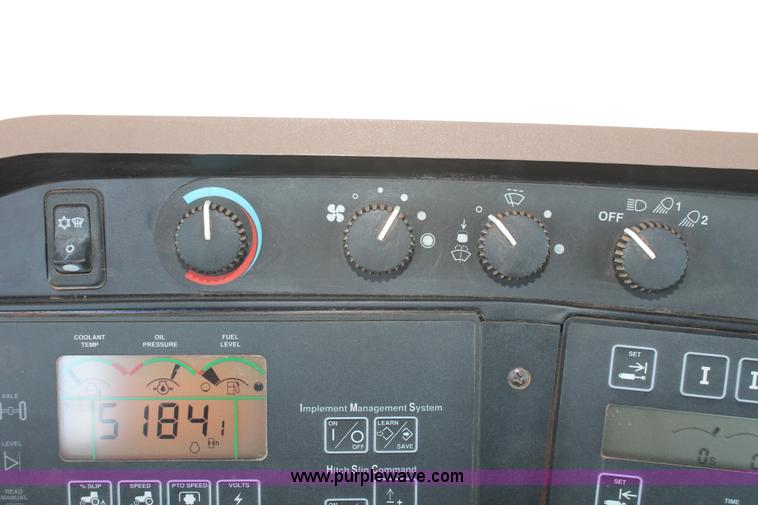 image for item H5748 2003 John Deere 9420 4WD tractor