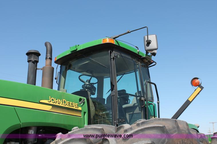 image for item H5748 2003 John Deere 9420 4WD tractor