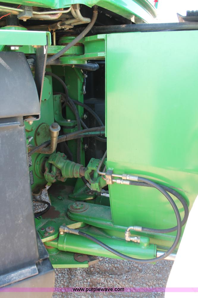 image for item H5748 2003 John Deere 9420 4WD tractor